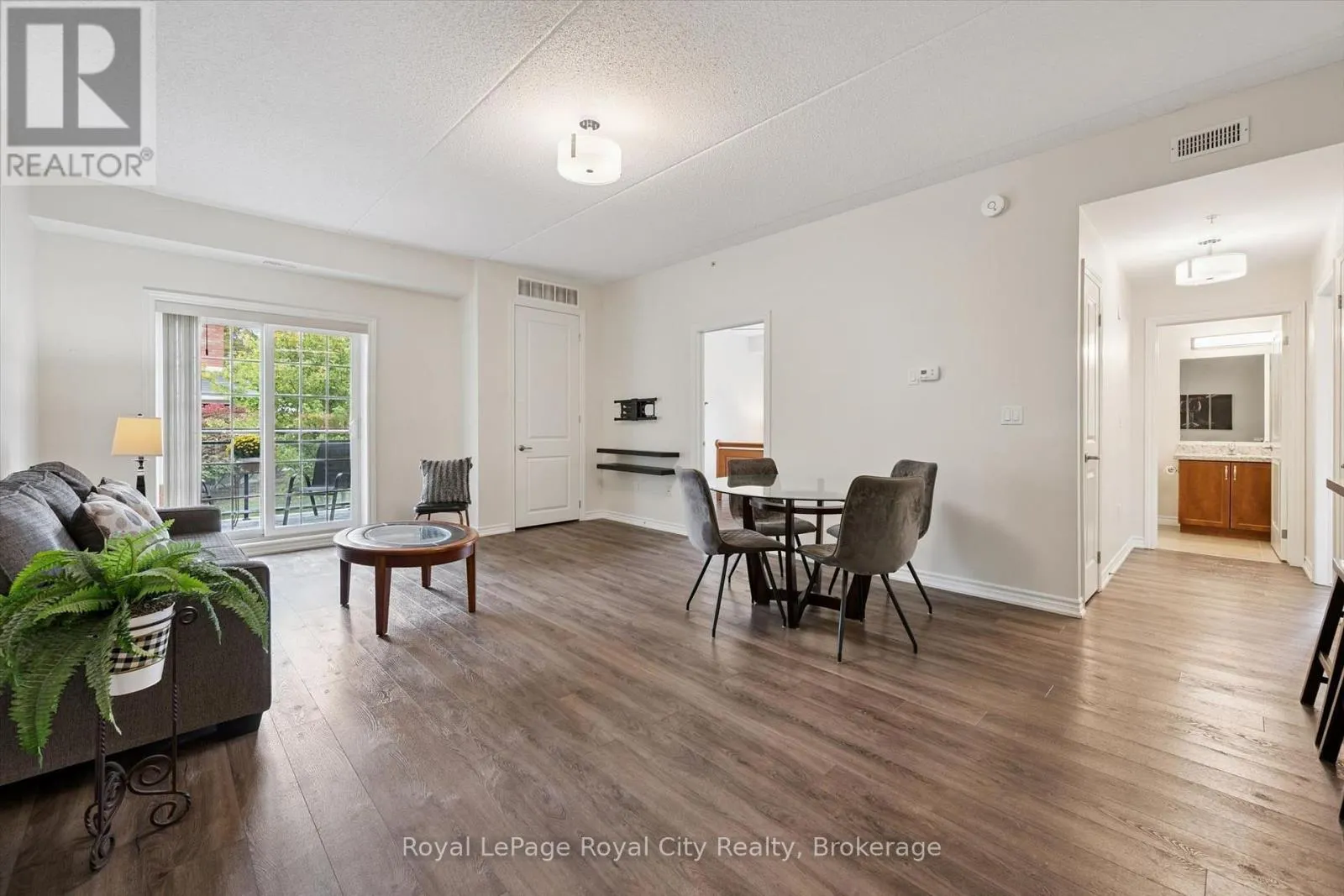 142 - 1077 GORDON STREET #142