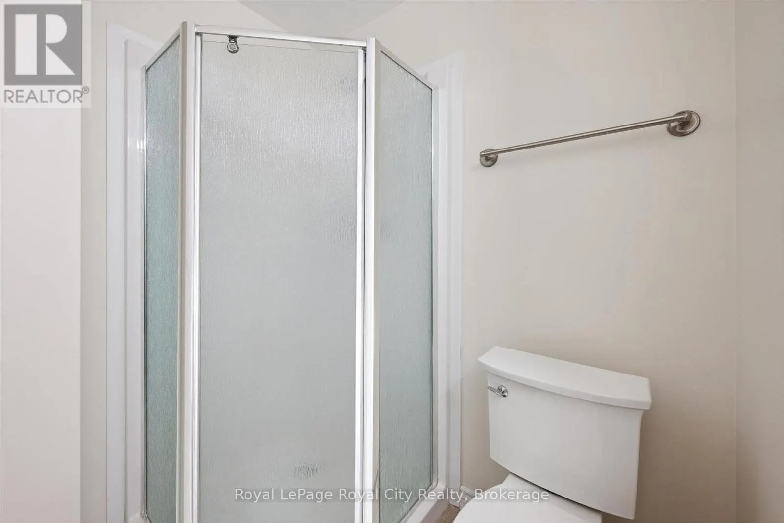 142 - 1077 GORDON STREET #142