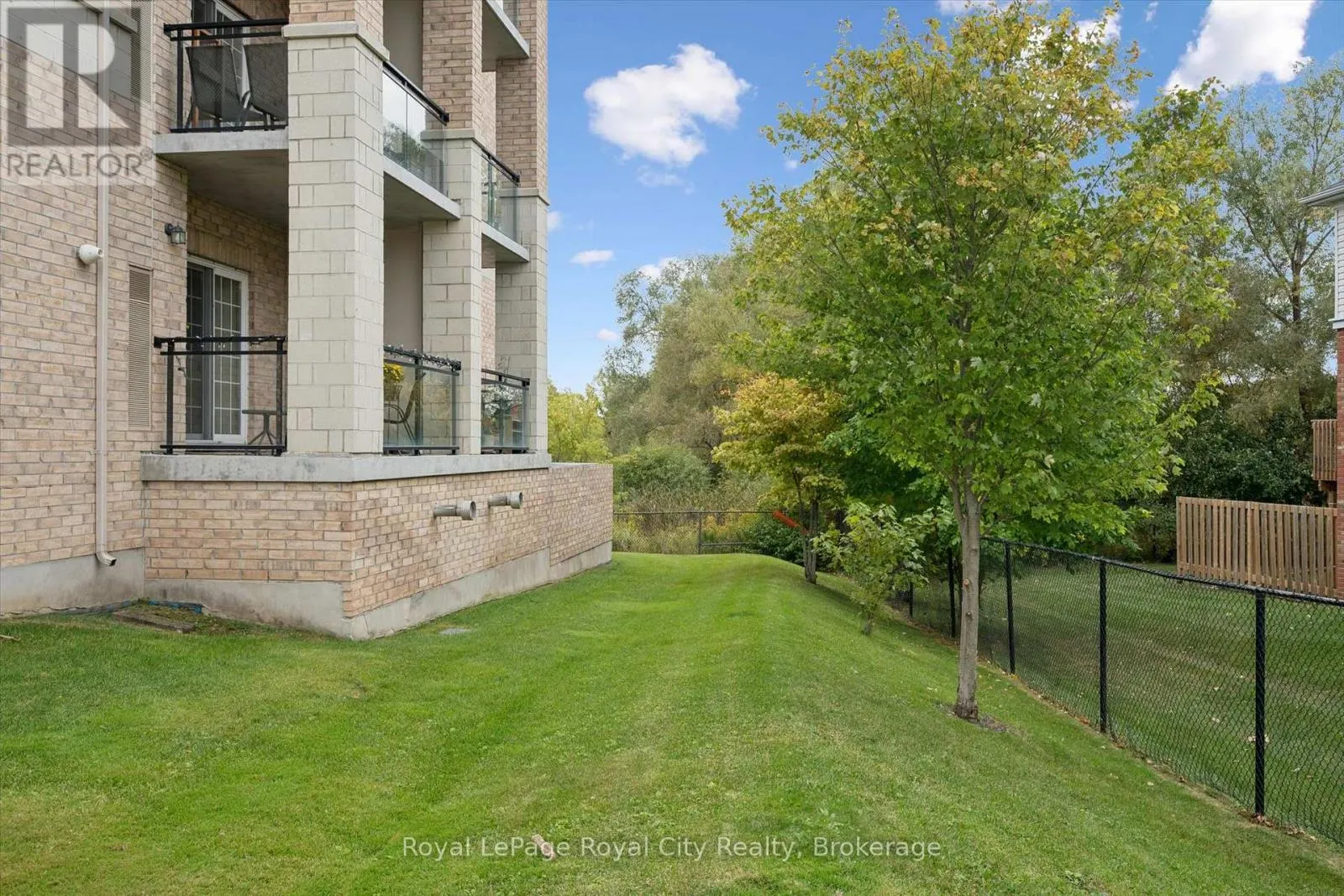 142 - 1077 GORDON STREET #142