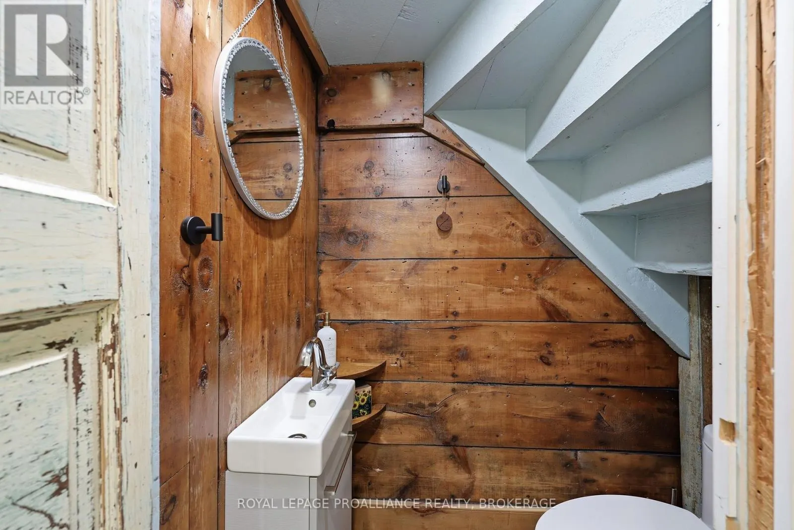 114 NORTH STREET N