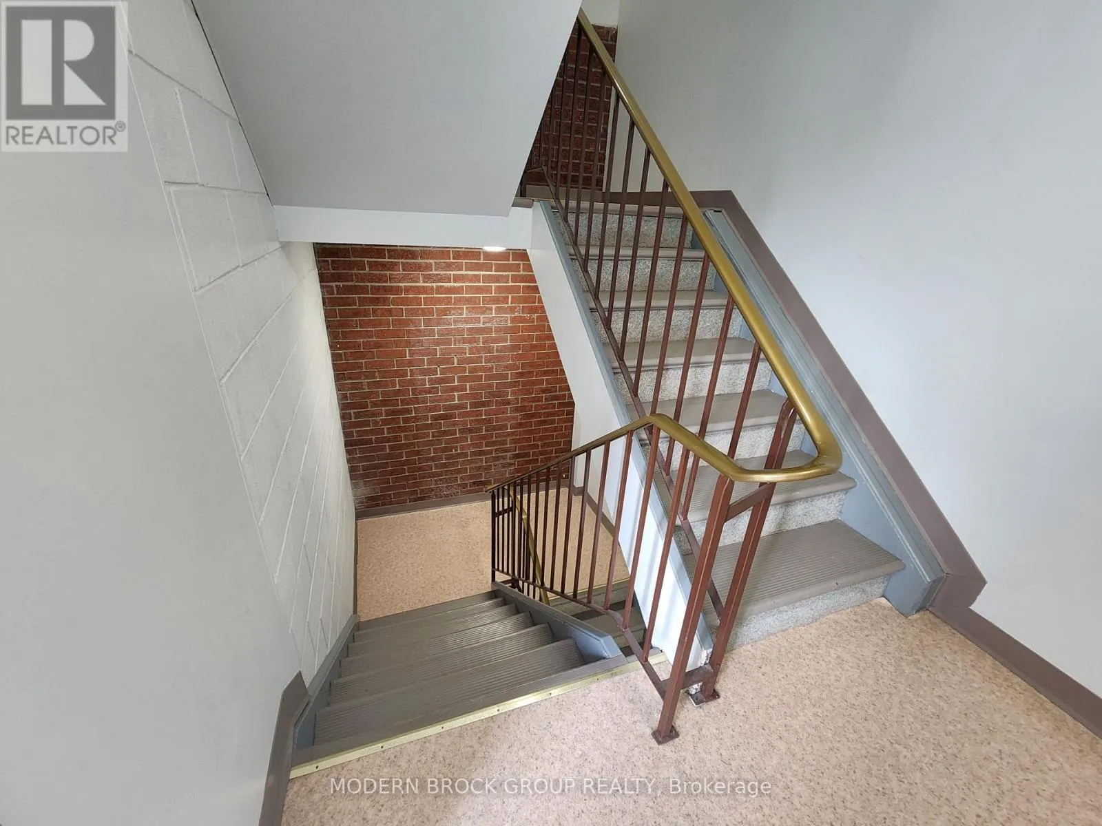 14 - 14 CHARLOTTE PLACE
