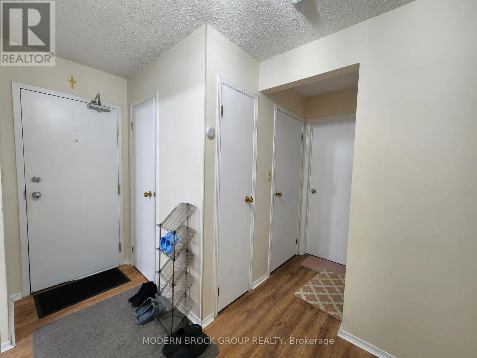 14 - 14 CHARLOTTE PLACE