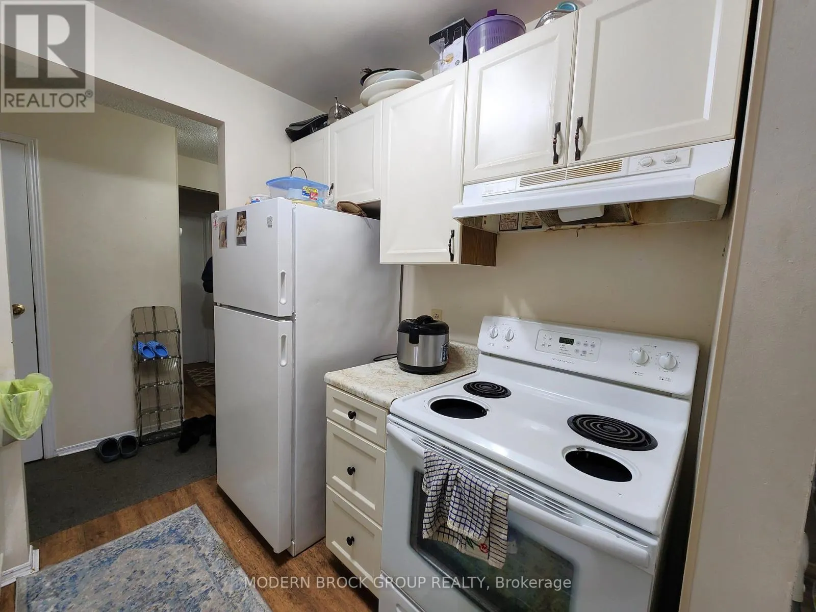 14 - 14 CHARLOTTE PLACE