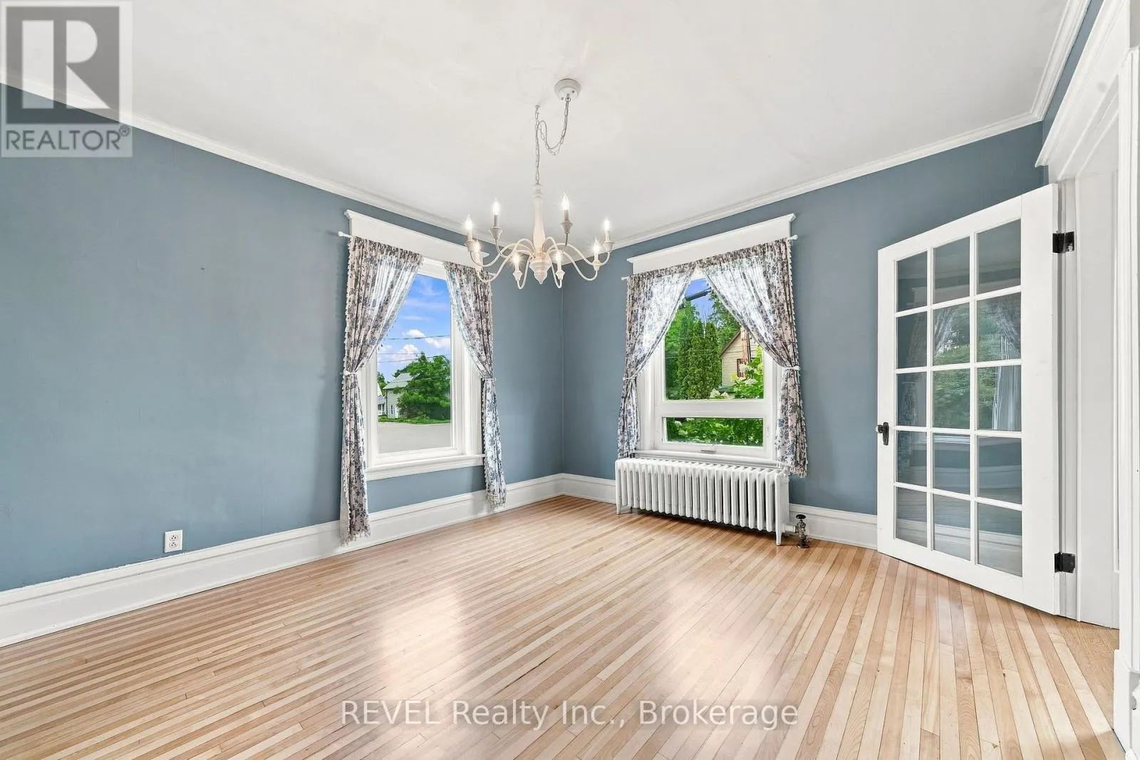 39 TRENT STREET N