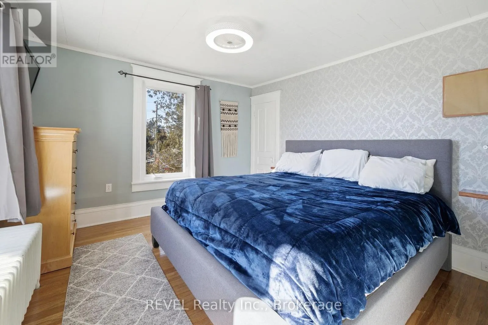 39 TRENT STREET N