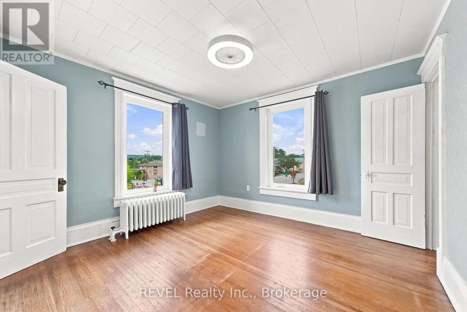39 TRENT STREET N