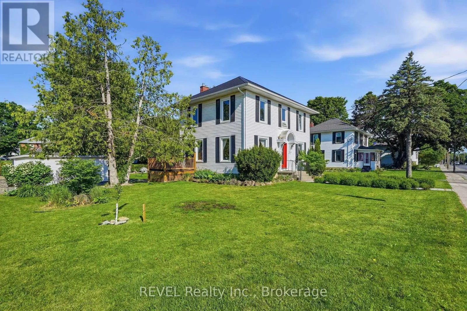 39 TRENT STREET N