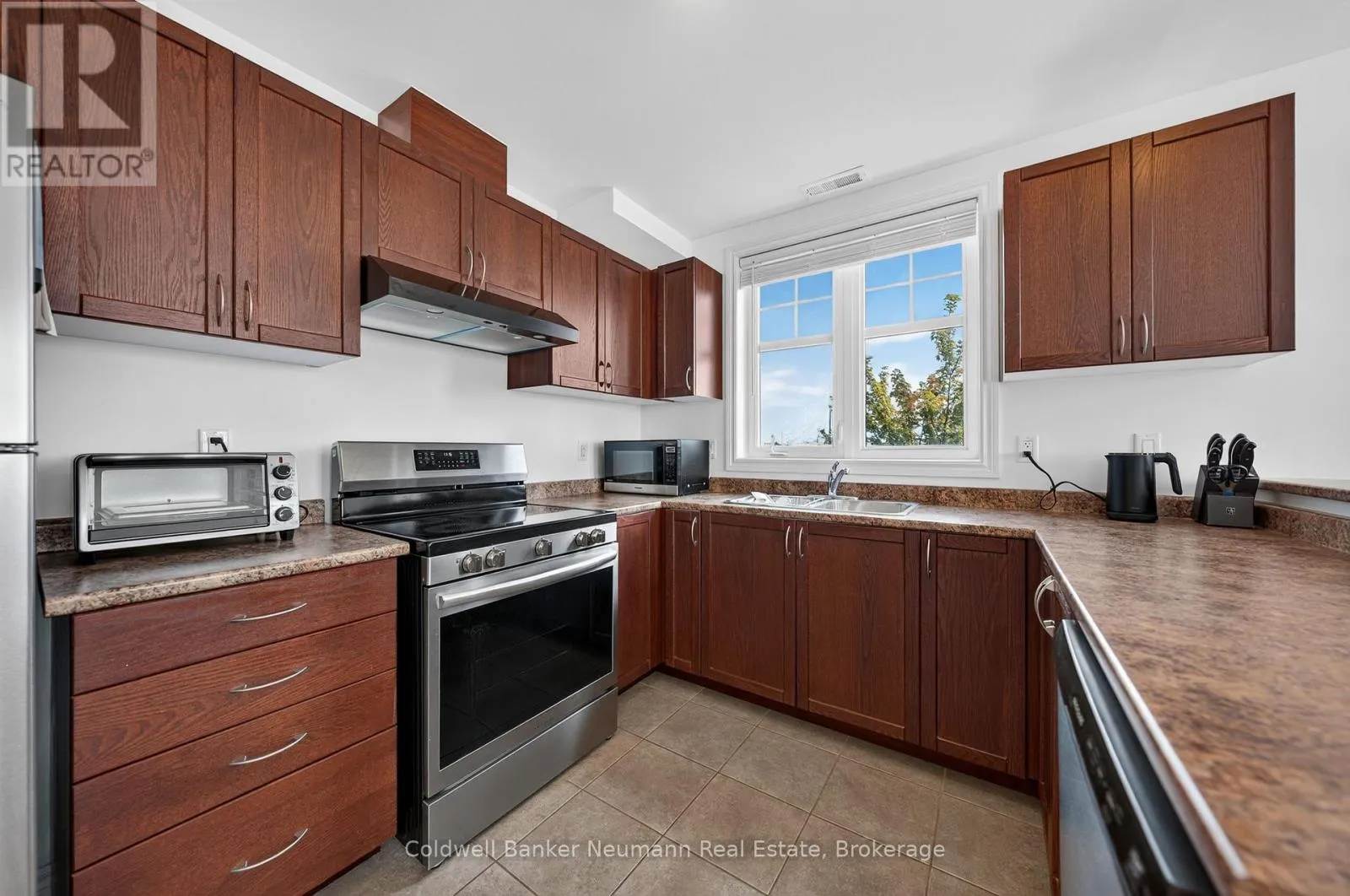 311 - 2 COLONIAL DRIVE #311