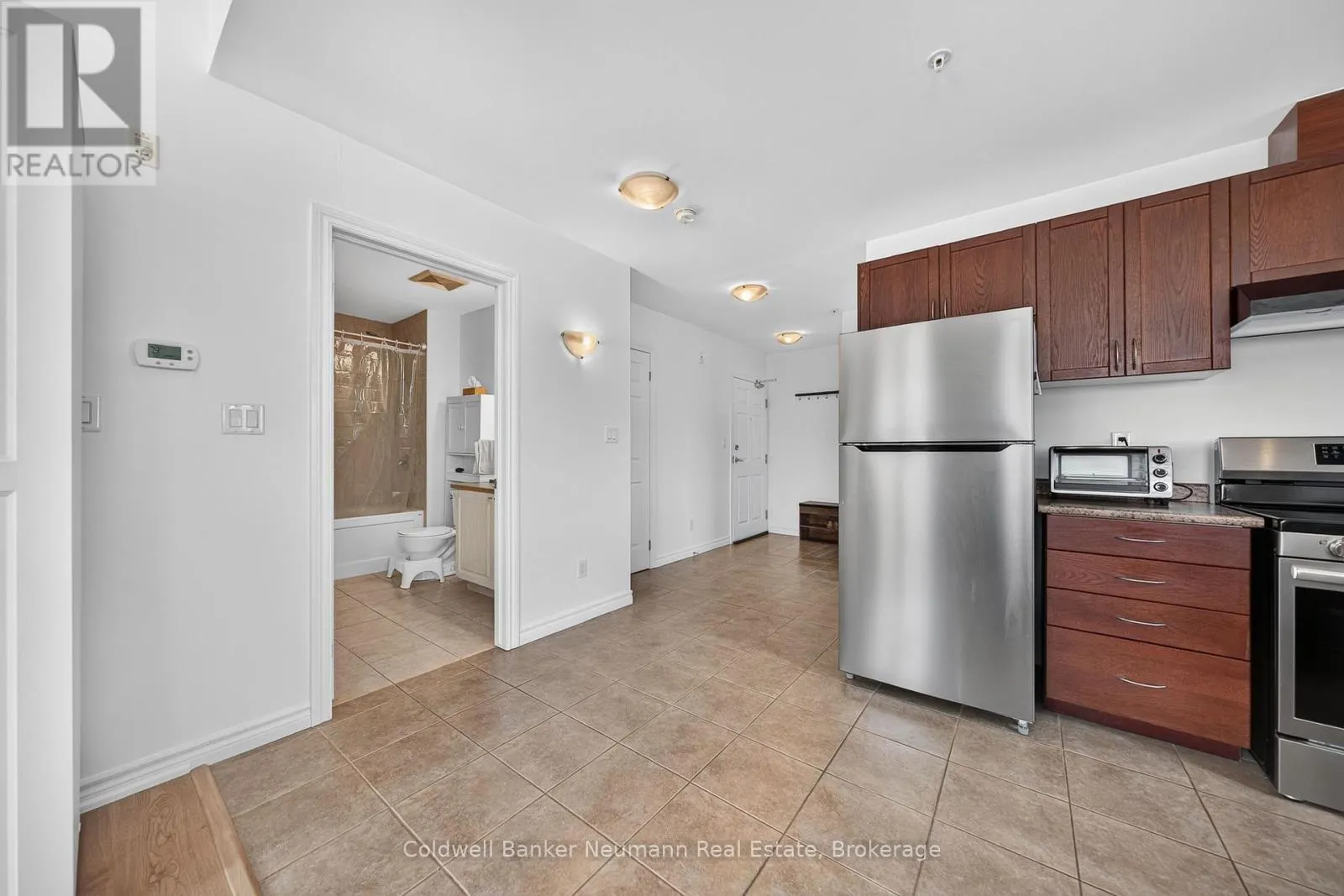 311 - 2 COLONIAL DRIVE #311
