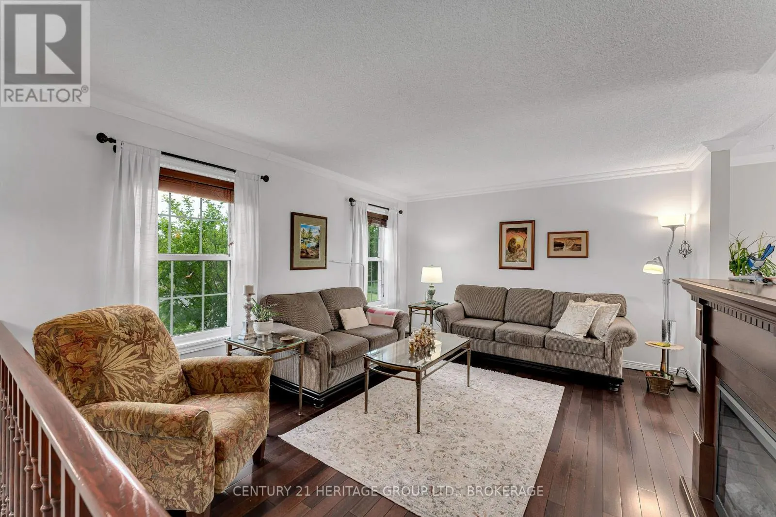120 PINECREST ROAD S