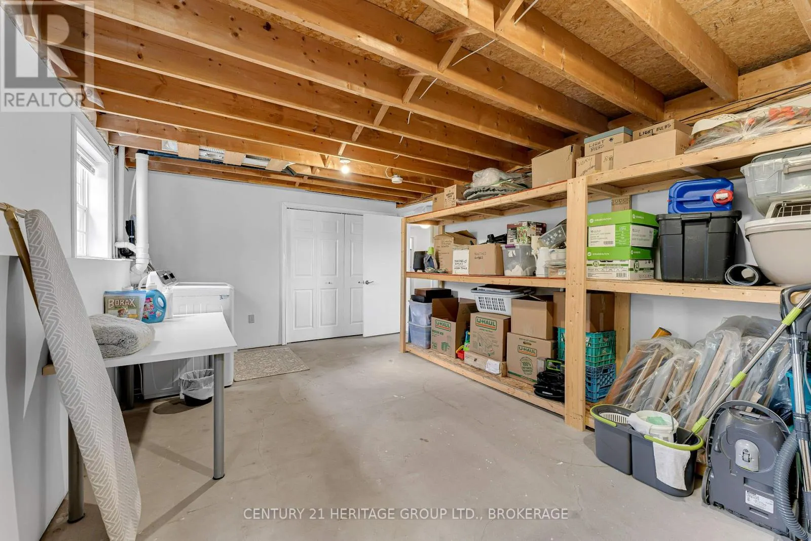 120 PINECREST ROAD S