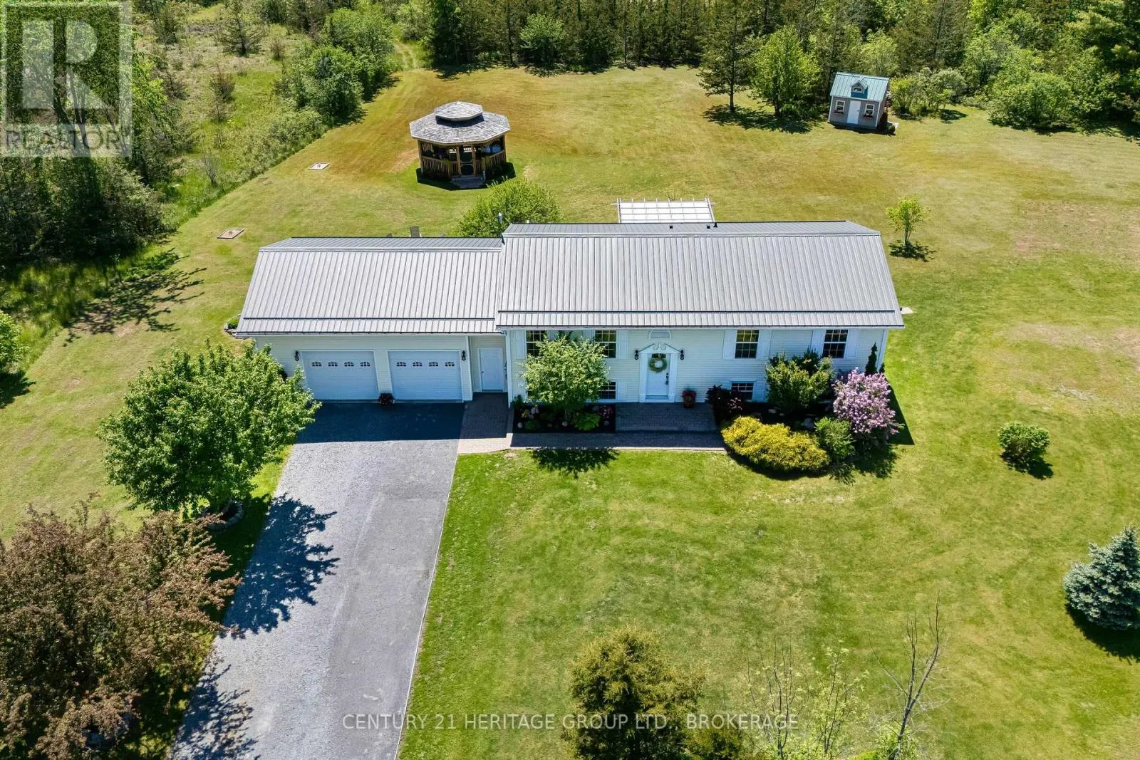 120 PINECREST ROAD S