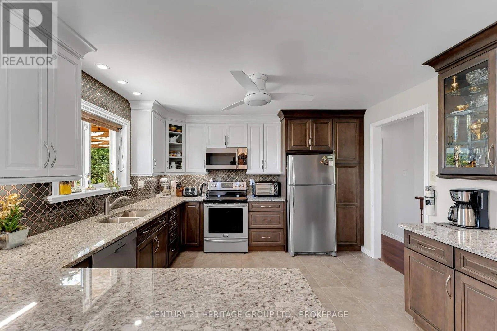 120 PINECREST ROAD S