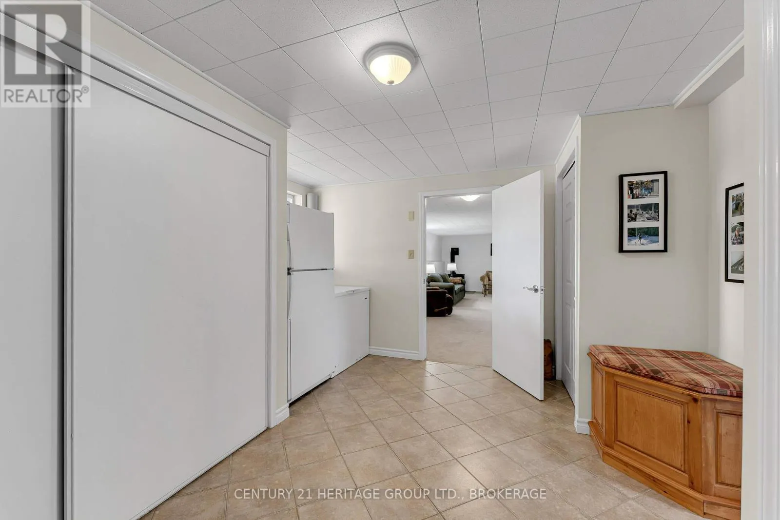 120 PINECREST ROAD S