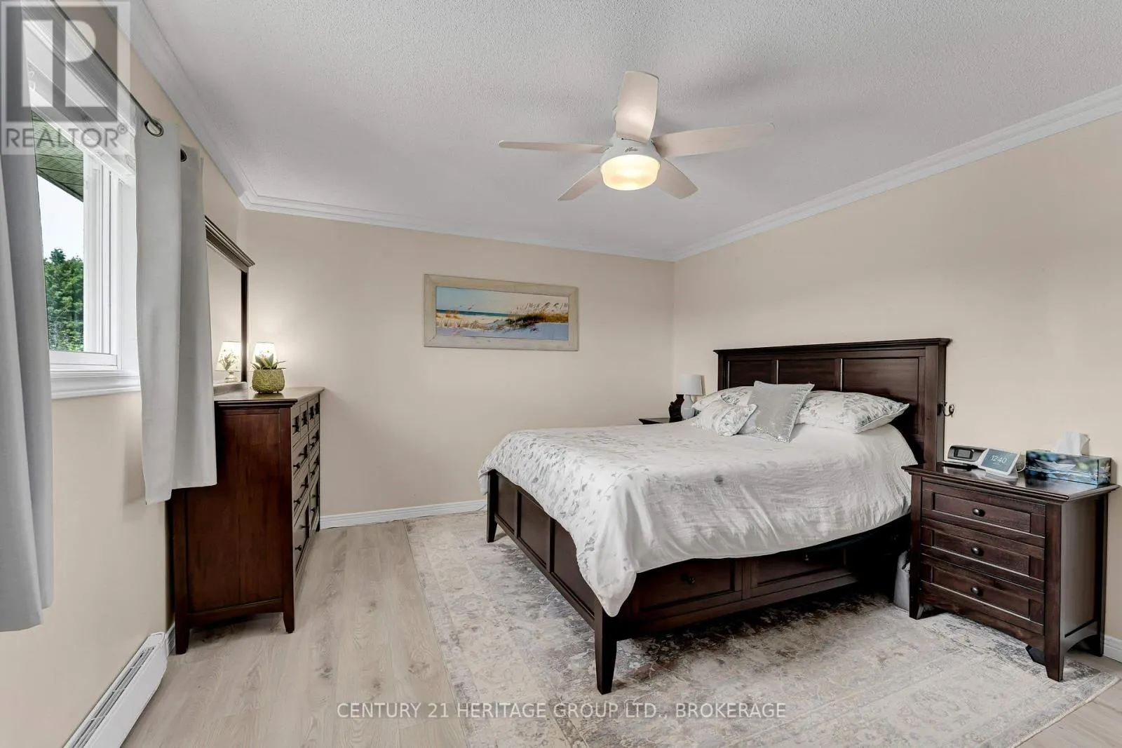 120 PINECREST ROAD S