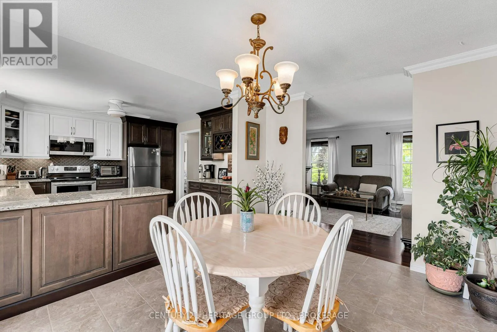 120 PINECREST ROAD S