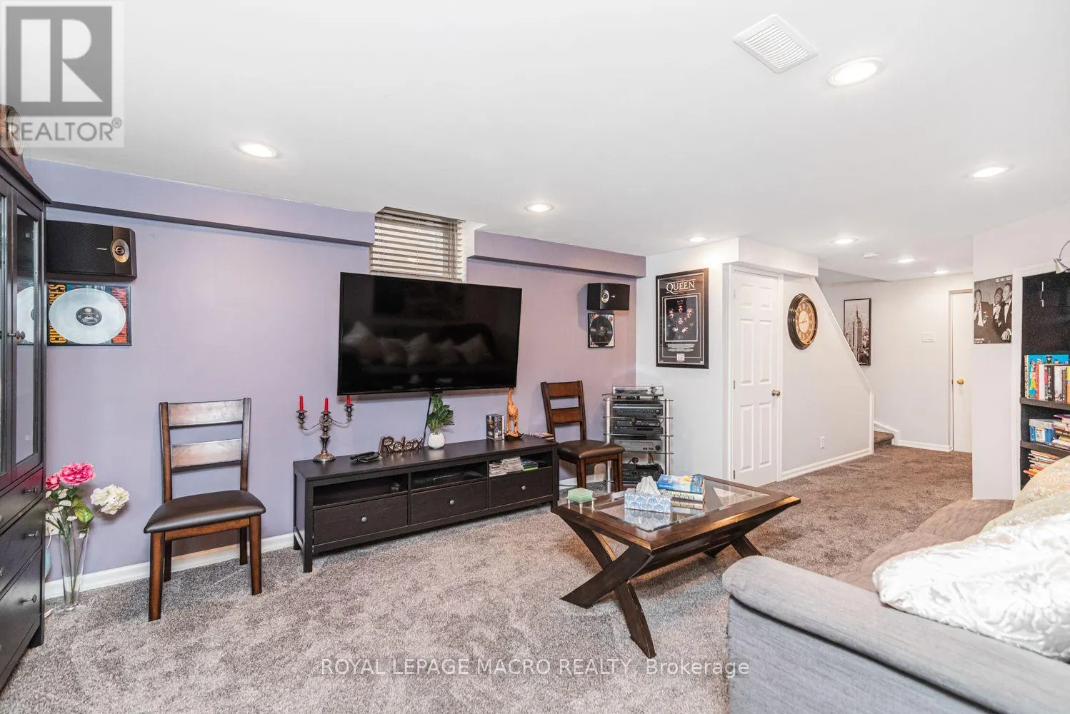 102 WILLOW LANE