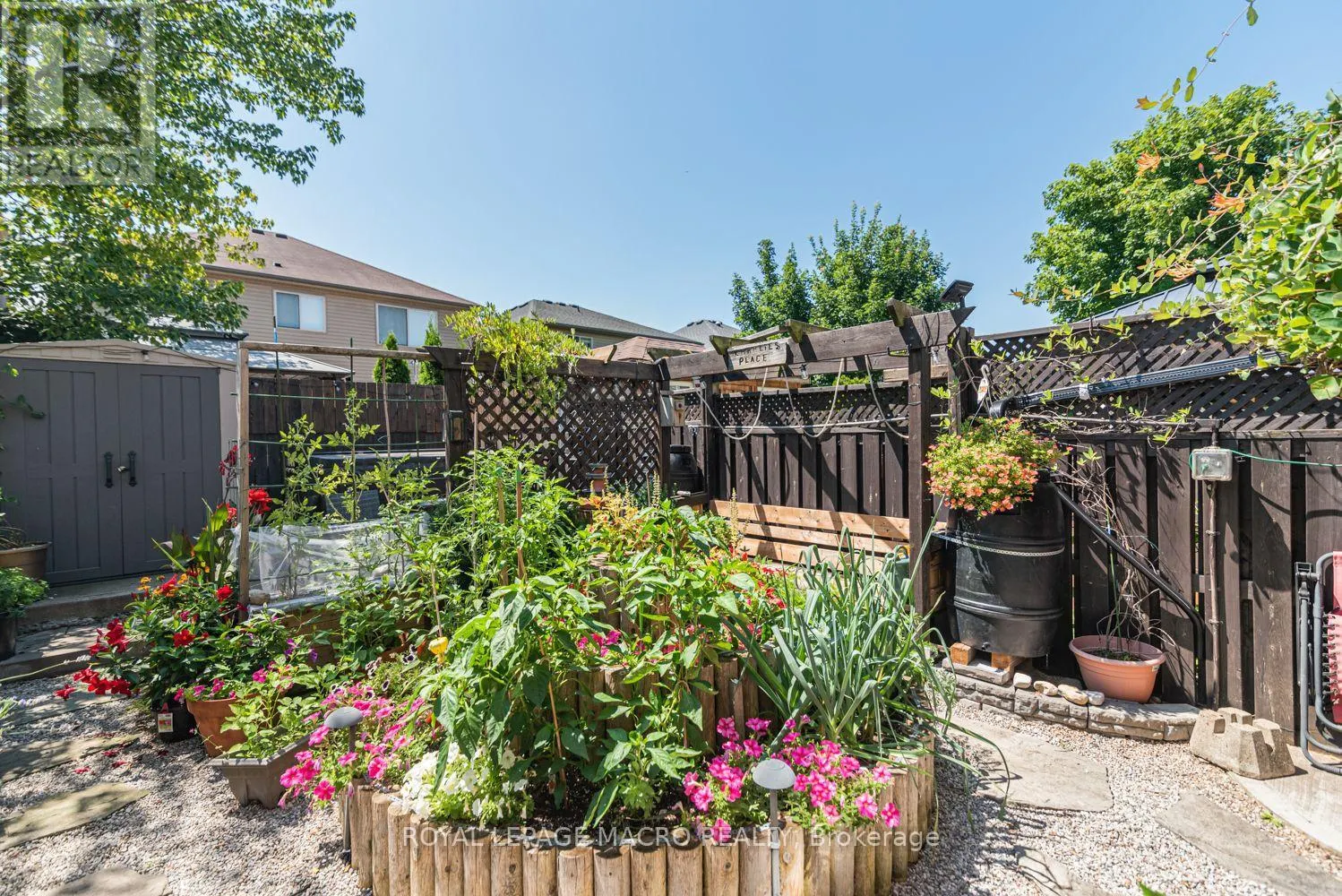 102 WILLOW LANE