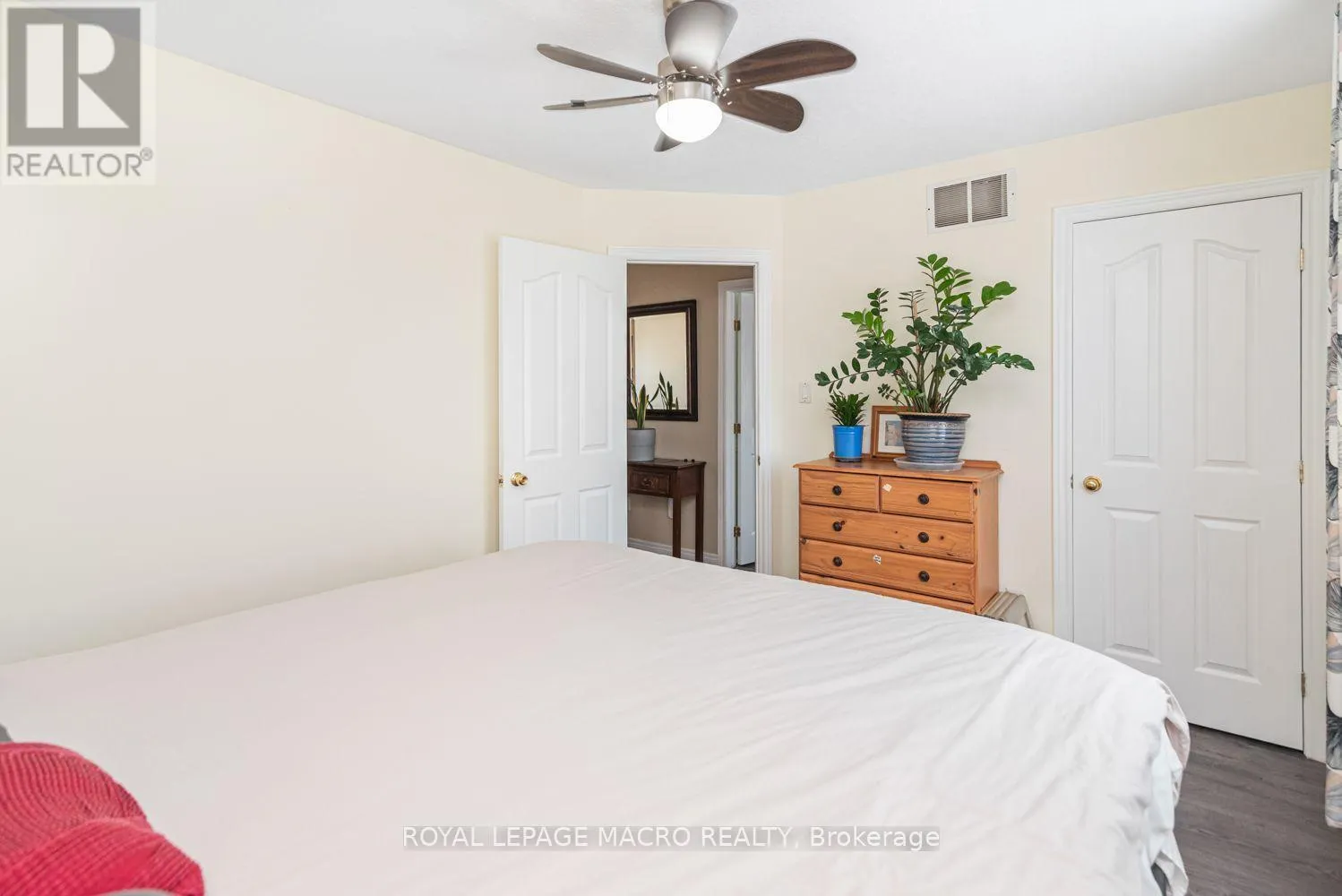 102 WILLOW LANE
