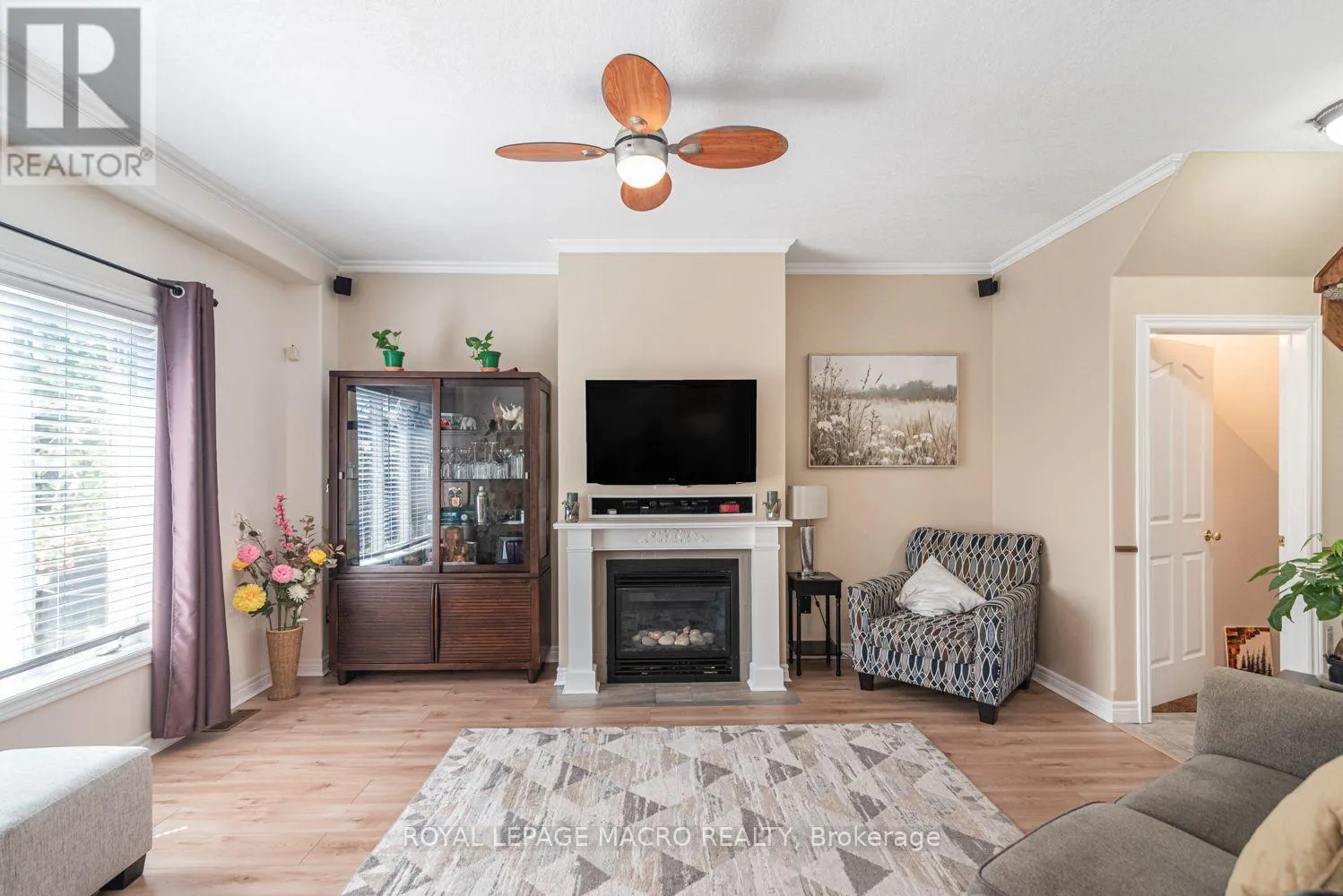 102 WILLOW LANE