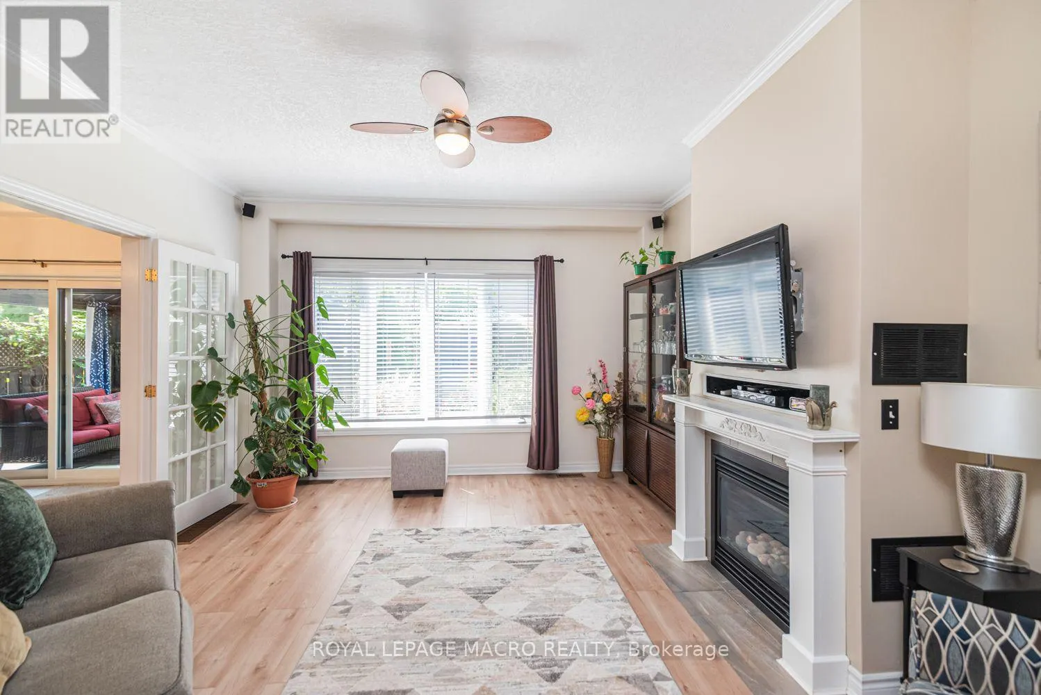 102 WILLOW LANE
