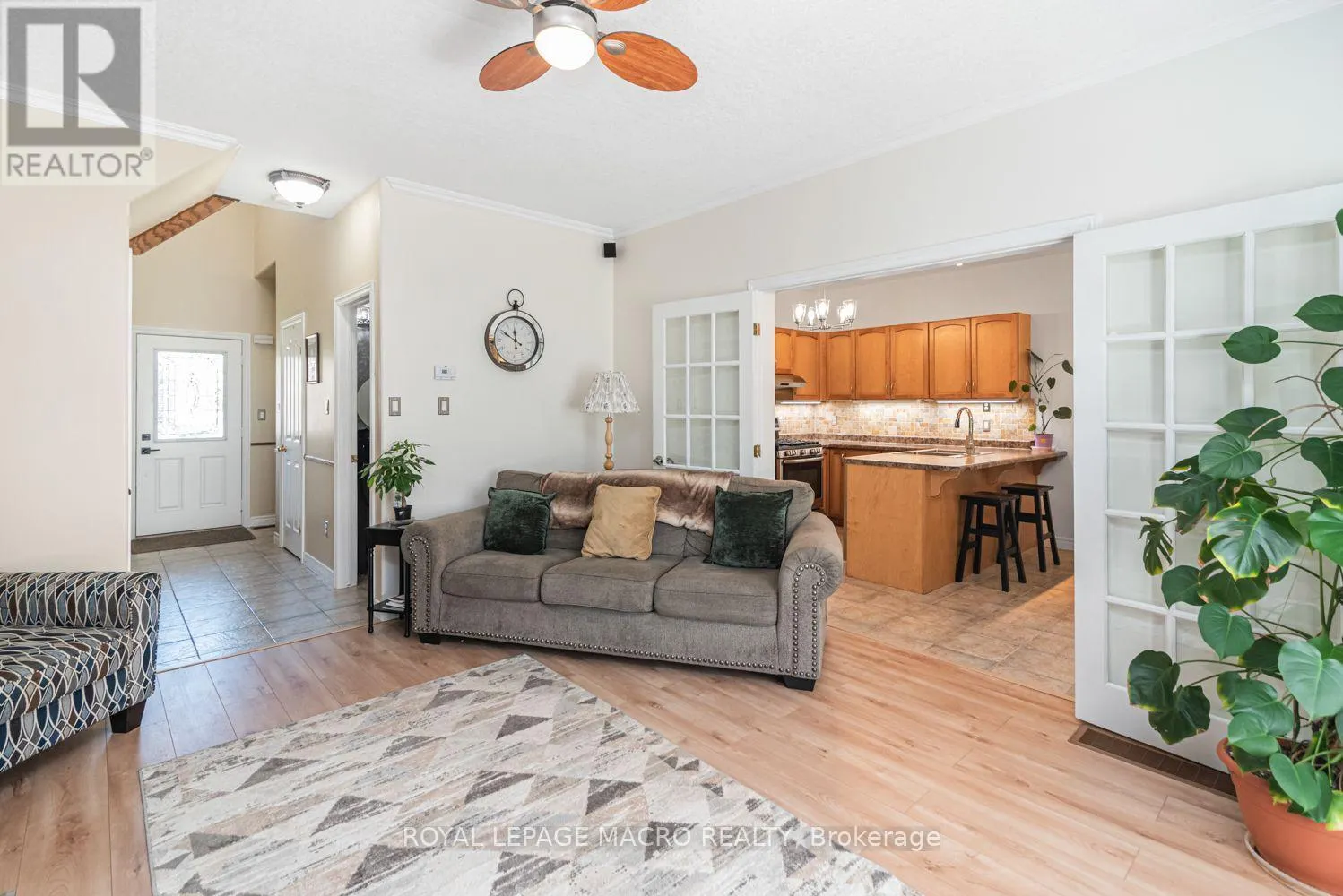 102 WILLOW LANE