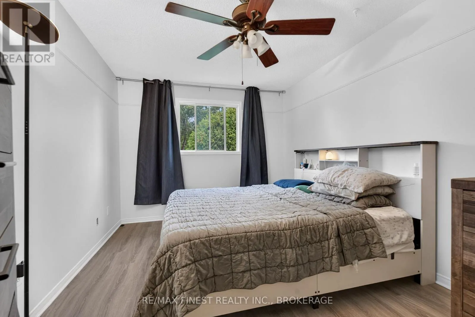 984 WATERBURY CRESCENT