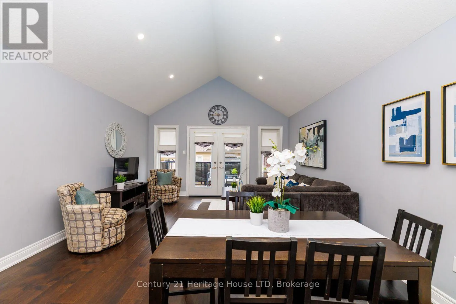7 KENMAR COURT