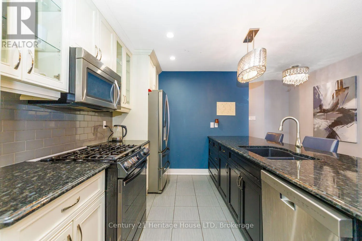 7 KENMAR COURT