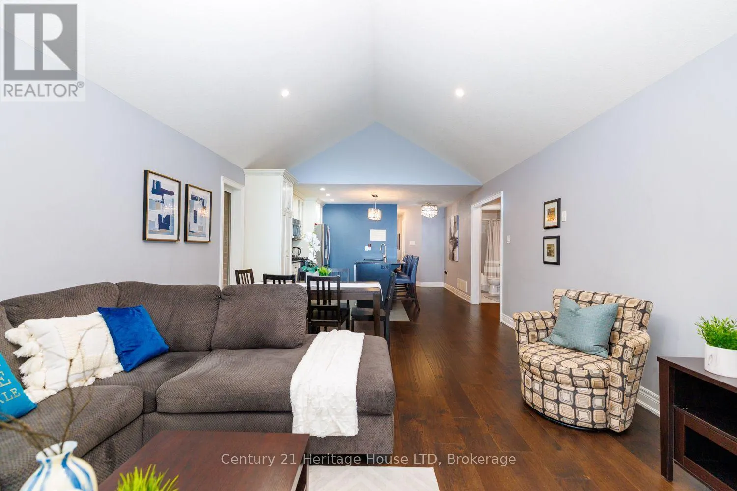 7 KENMAR COURT