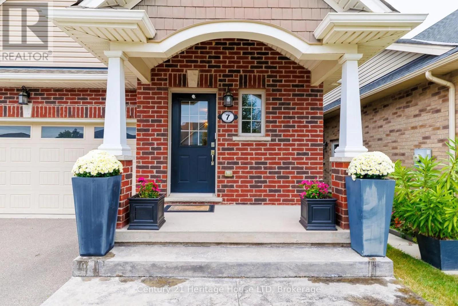 7 KENMAR COURT