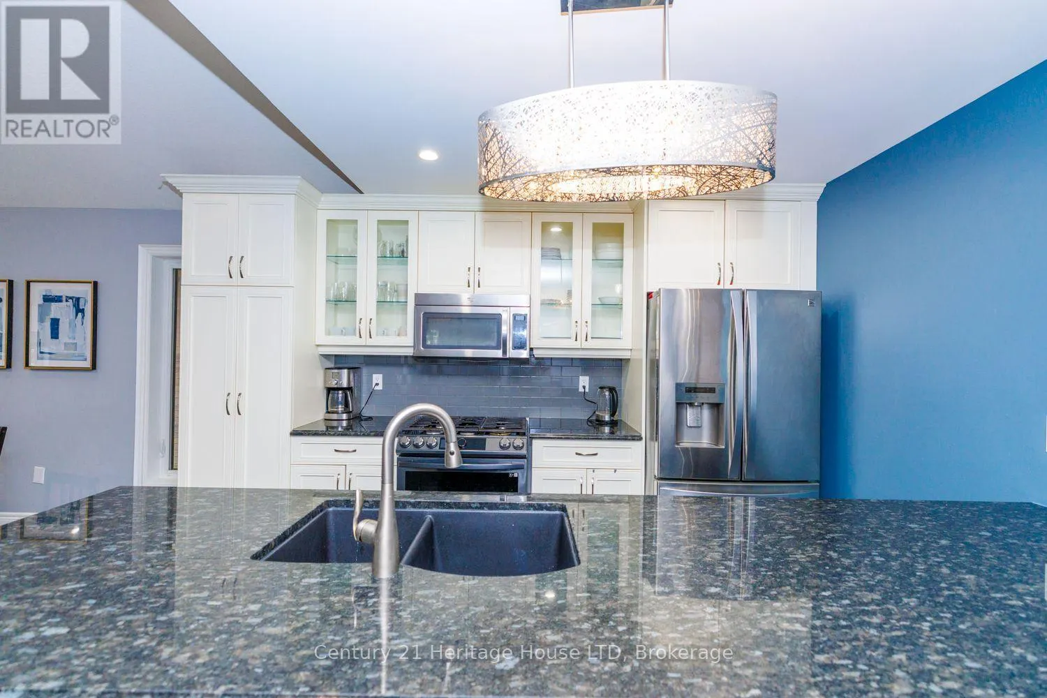 7 KENMAR COURT