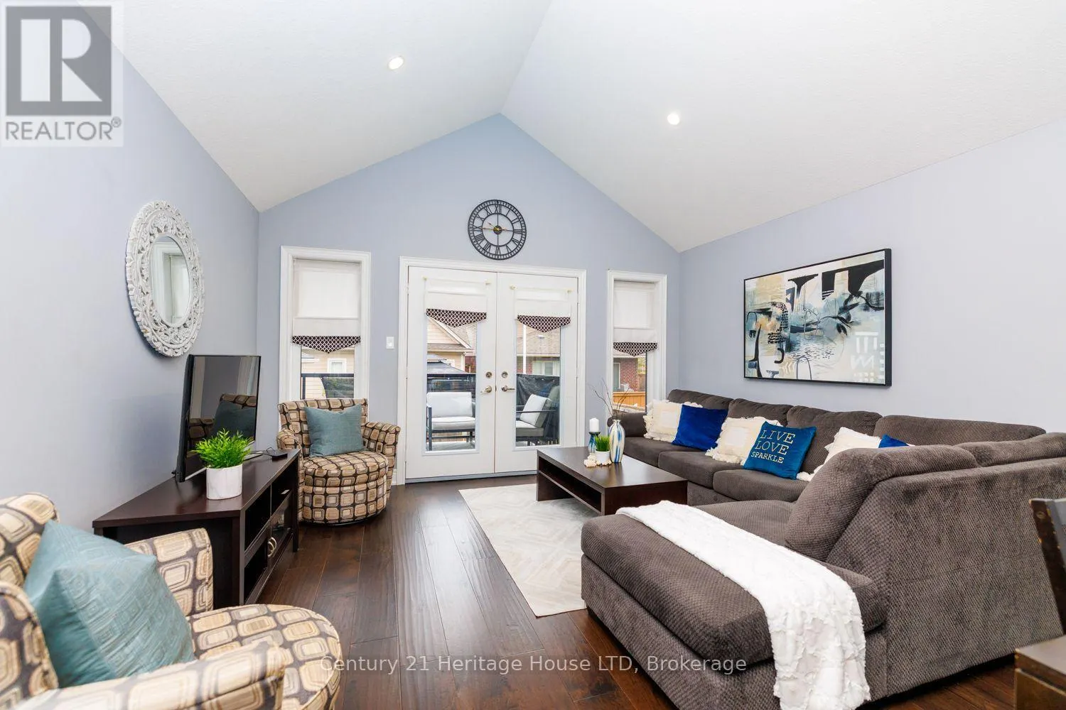 7 KENMAR COURT