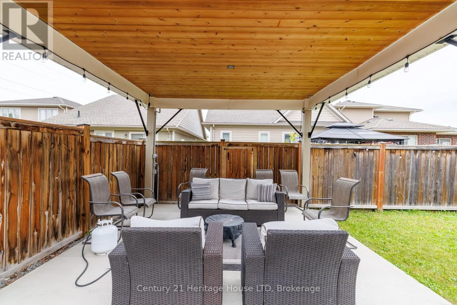 7 KENMAR COURT