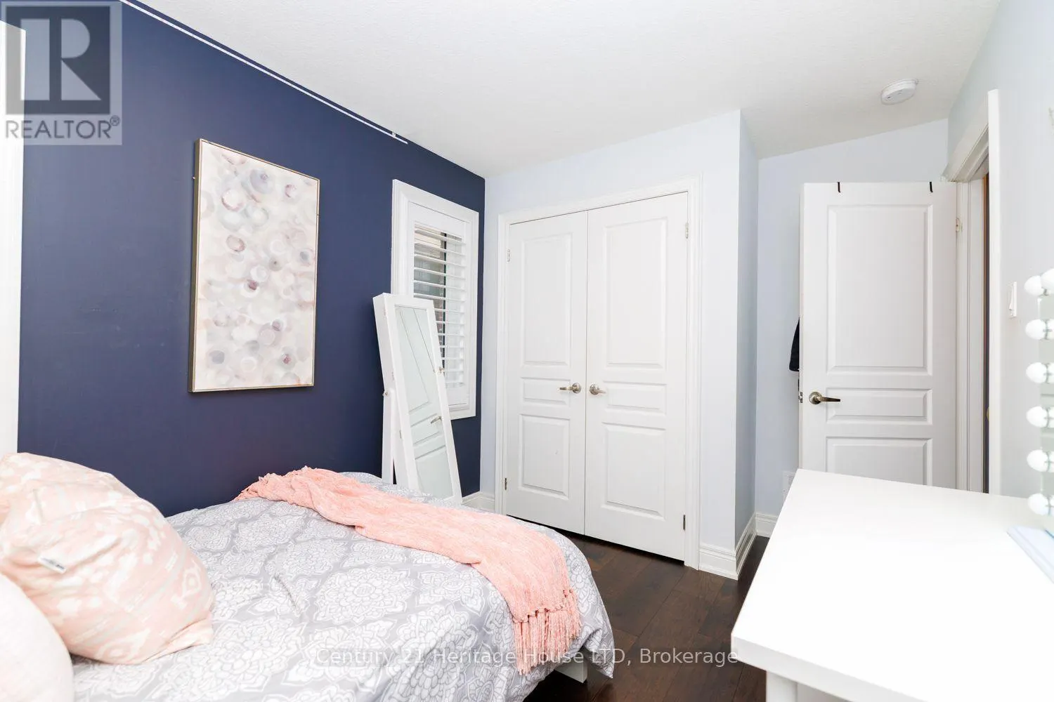 7 KENMAR COURT