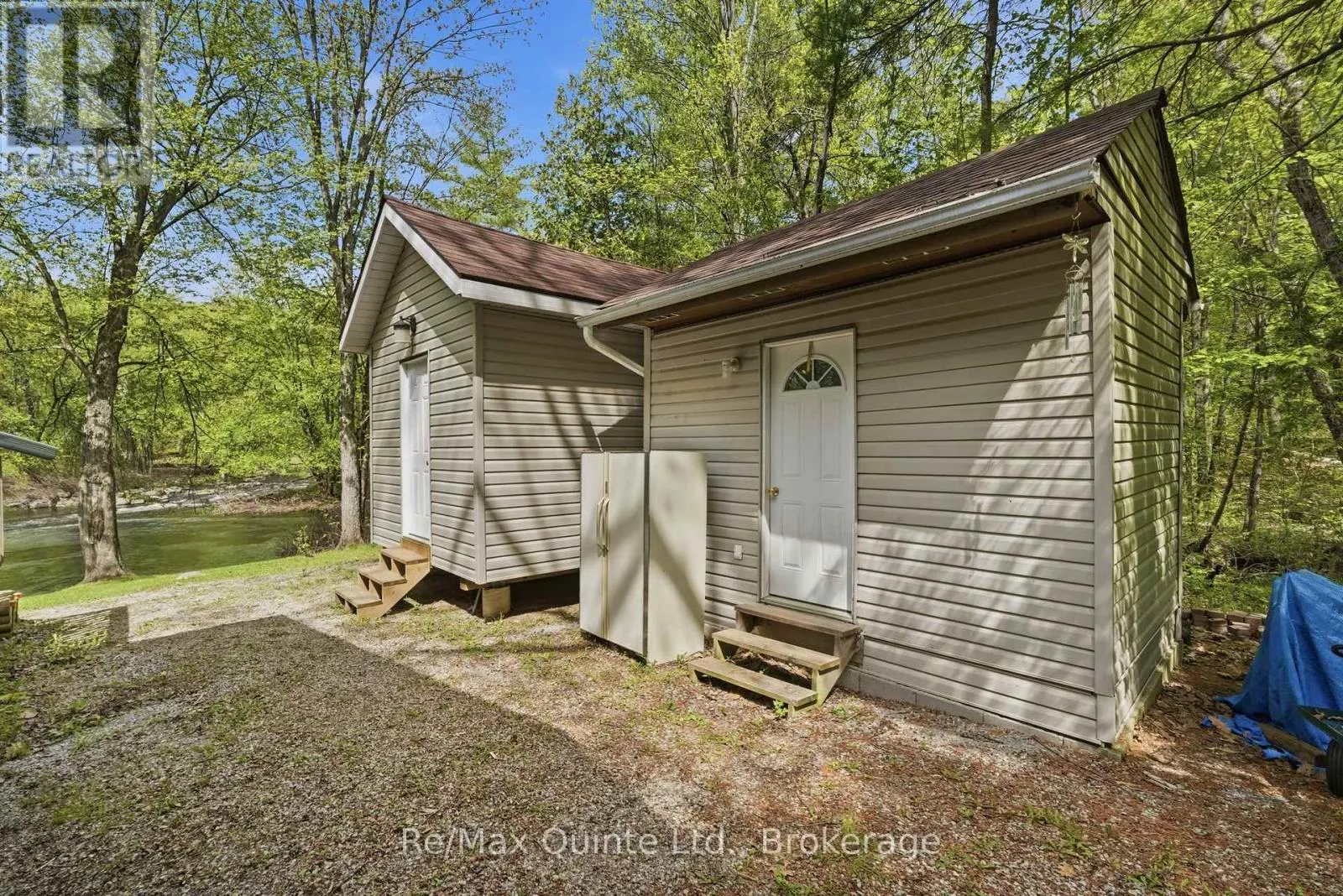 122 COTTAGE LANE