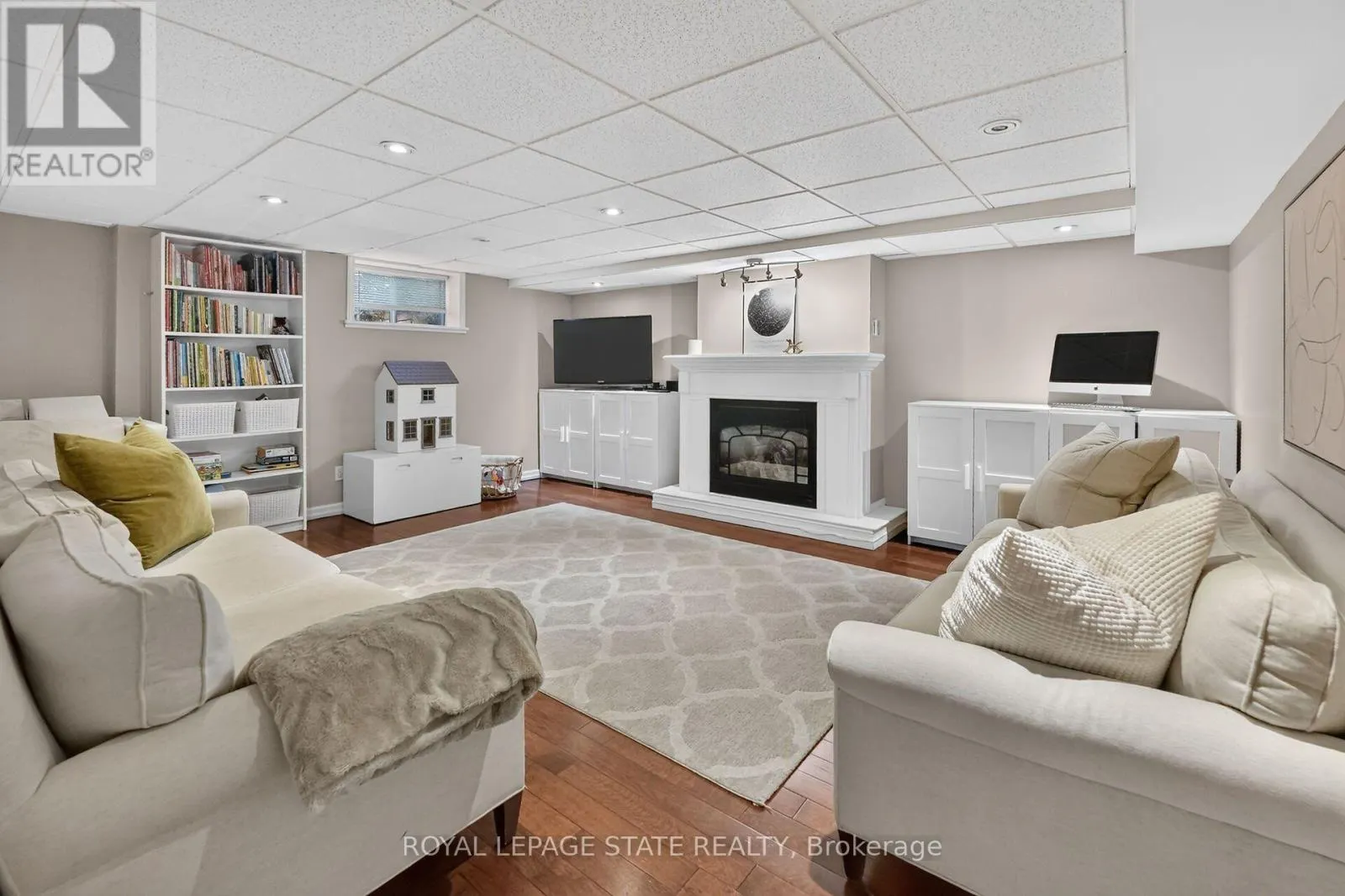 64 DRIFTWOOD COURT