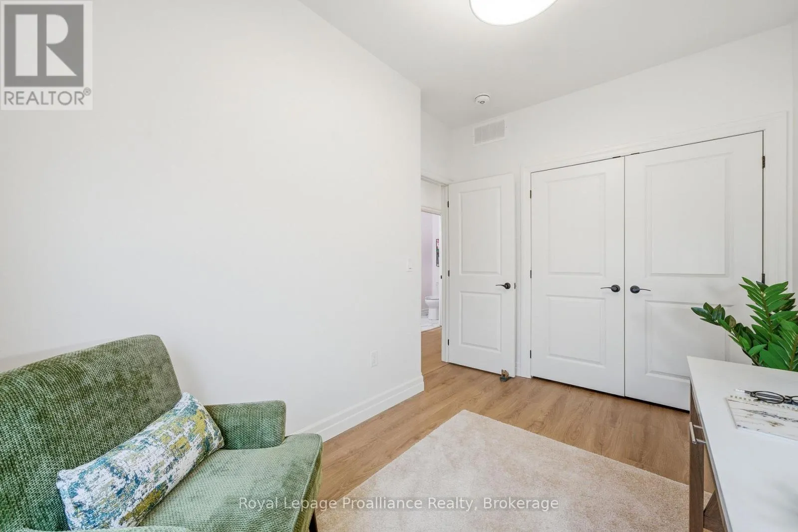 48 DEERVIEW DRIVE