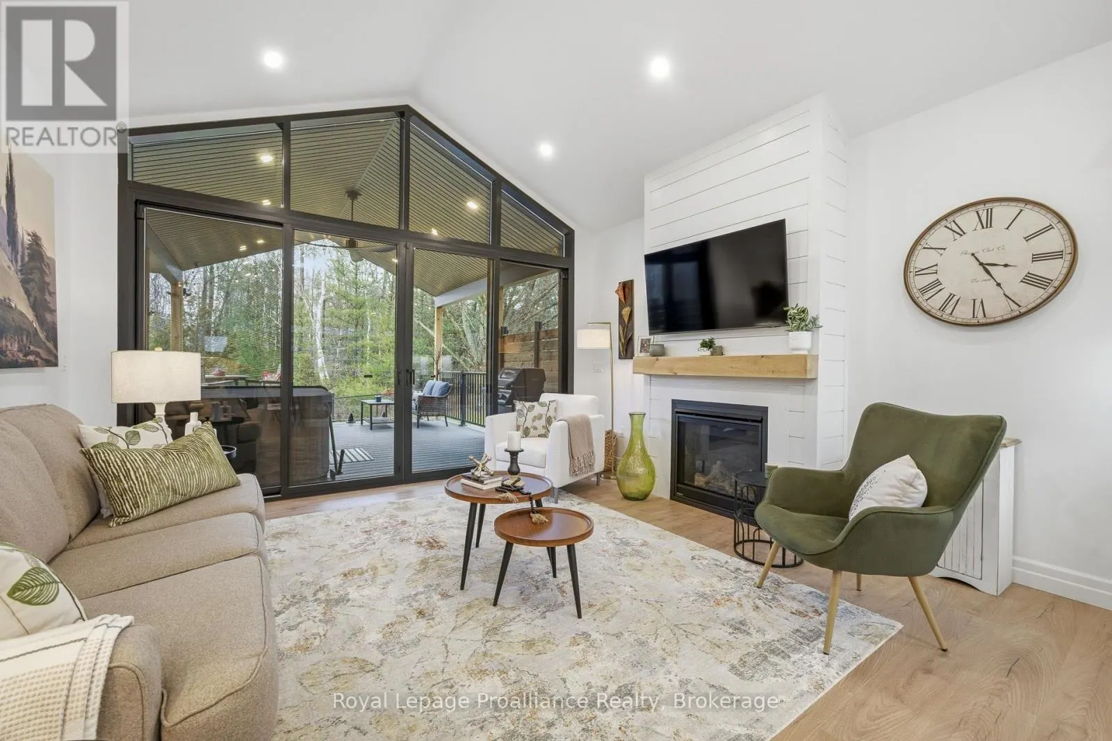 48 DEERVIEW DRIVE