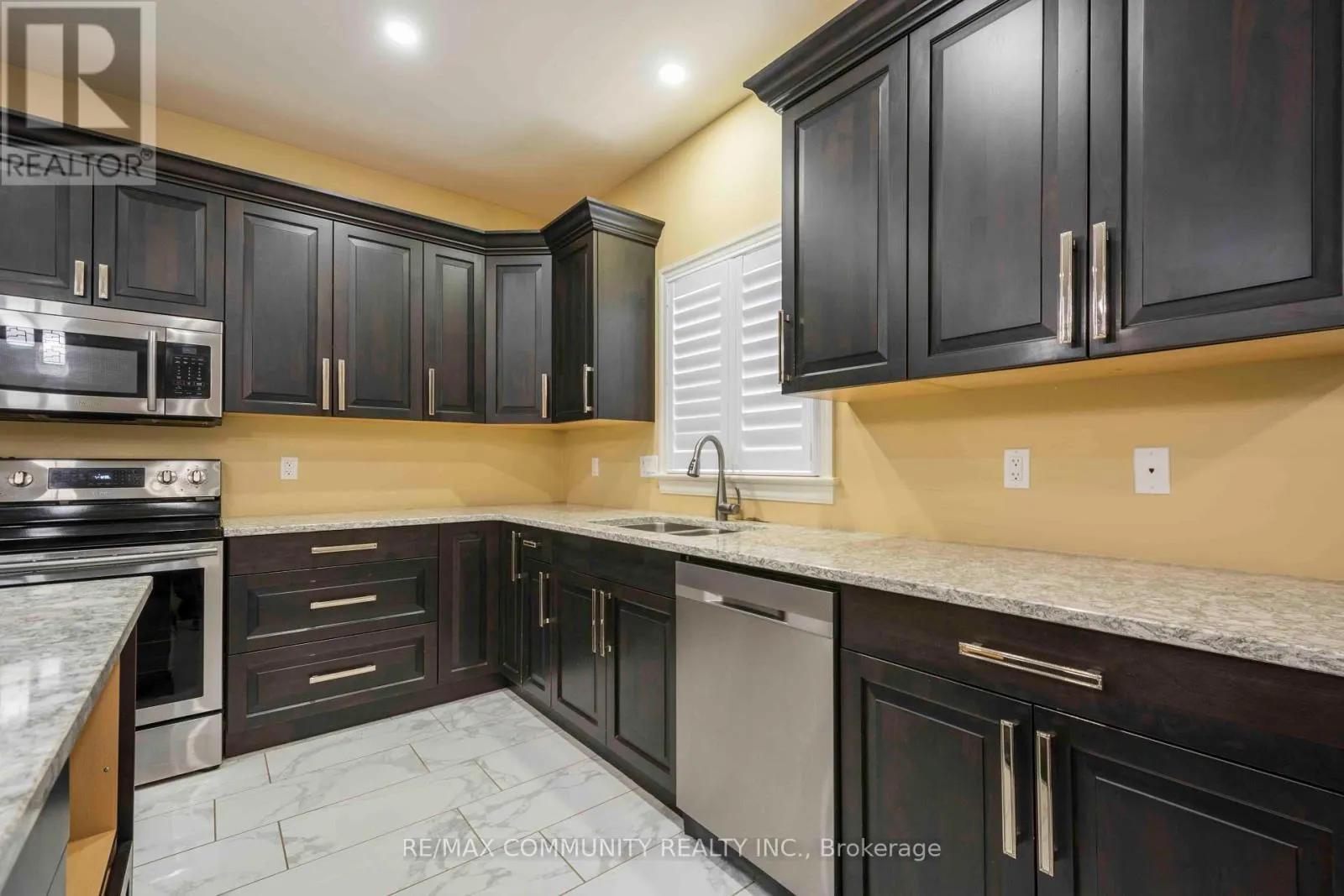 MAIN - 19 BEVAN DRIVE