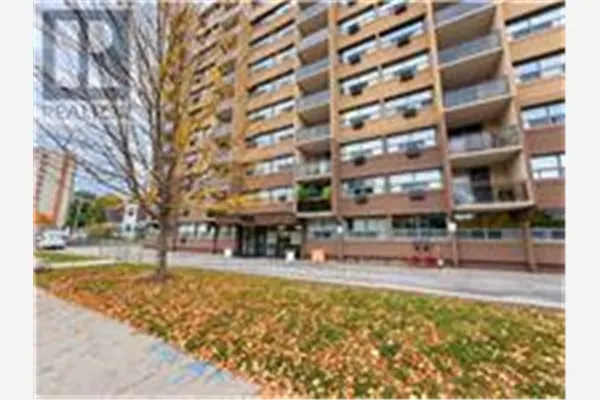 705 - 1950 MAIN STREET W
