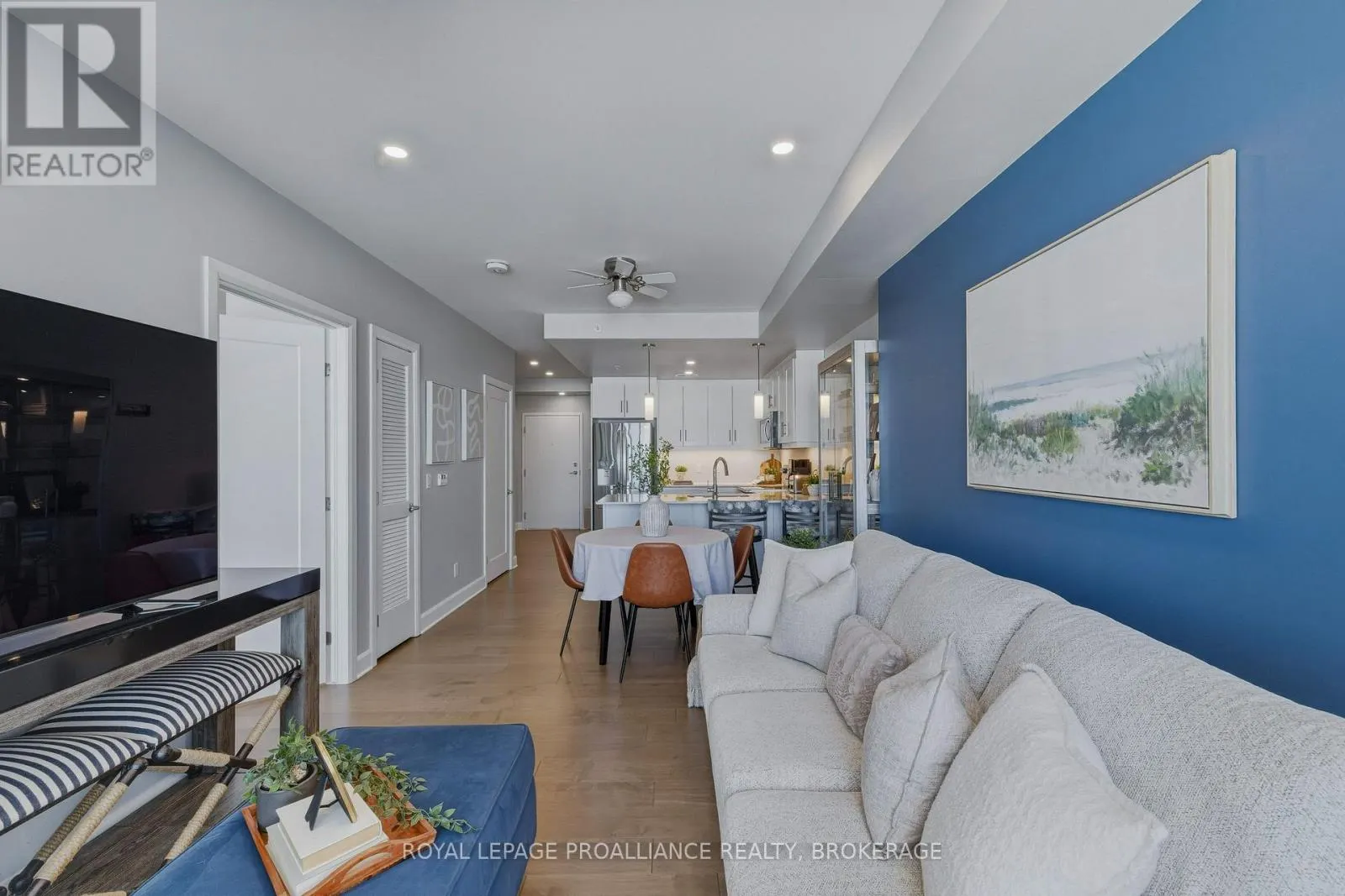 218 - 129B SOUTH STREET #218
