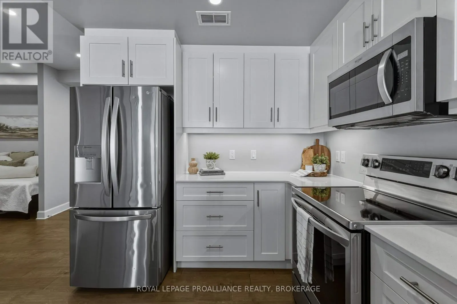 218 - 129B SOUTH STREET #218