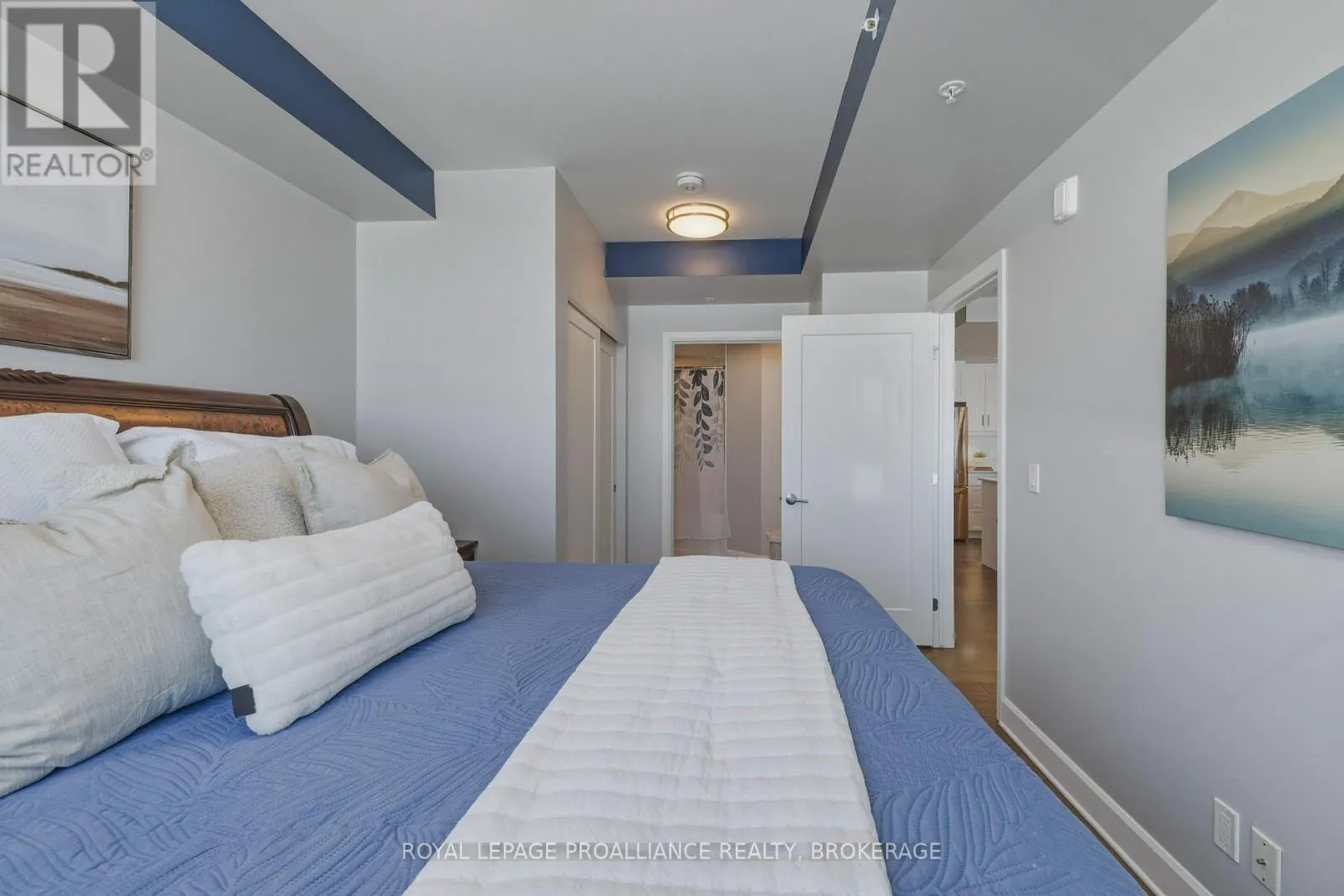 218 - 129B SOUTH STREET #218