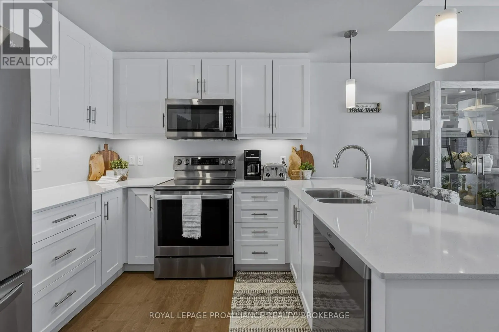 218 - 129B SOUTH STREET #218