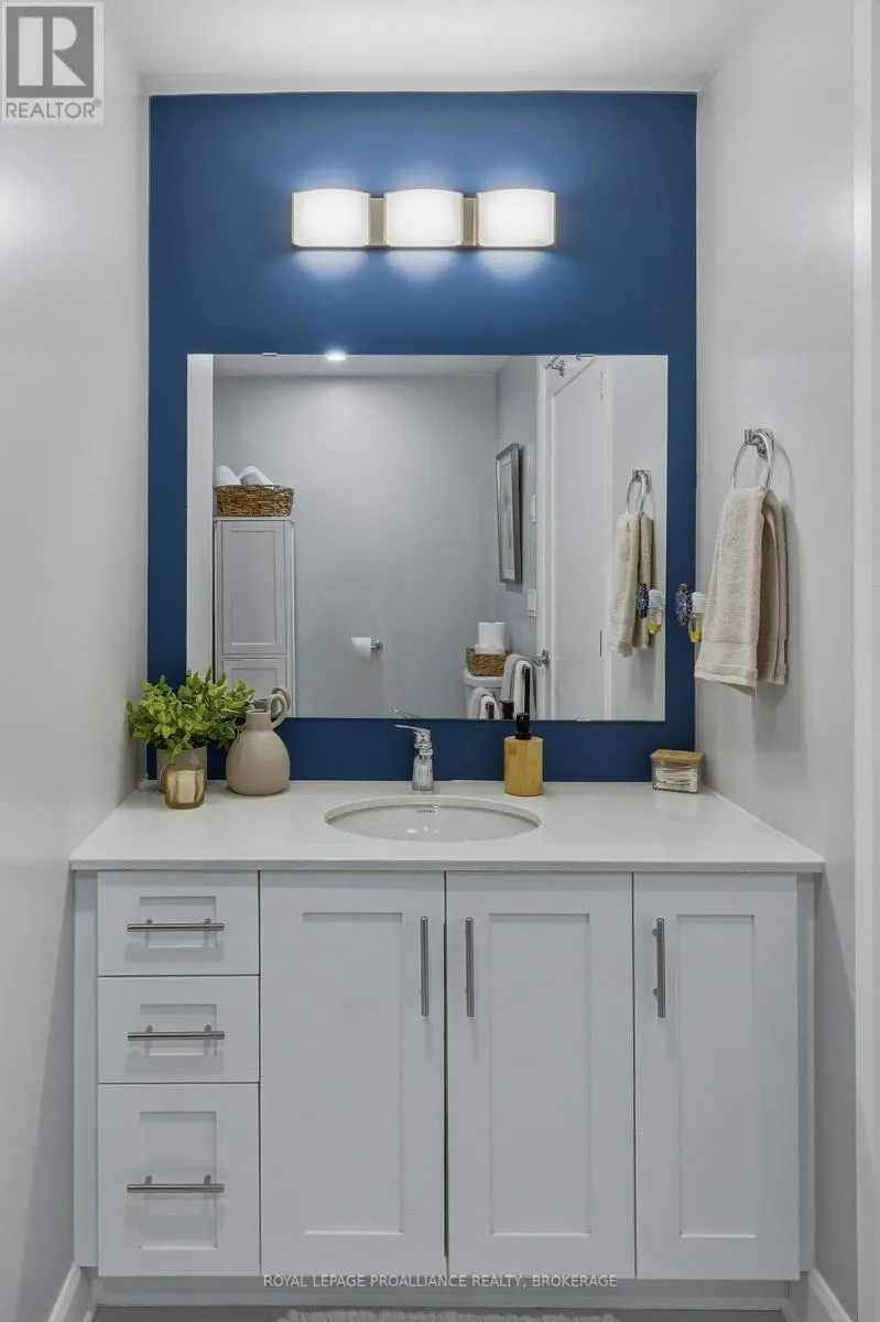 218 - 129B SOUTH STREET #218