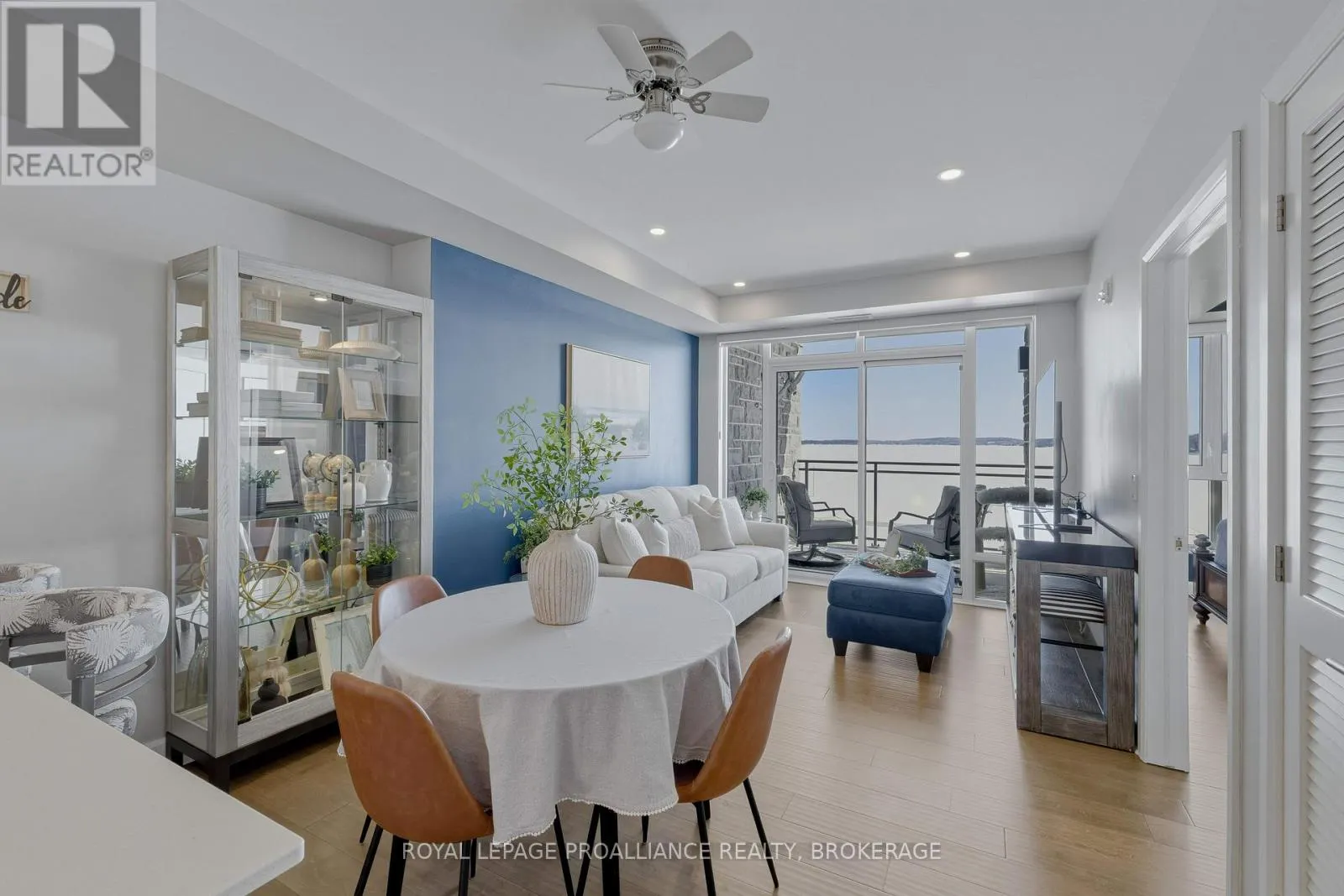 218 - 129B SOUTH STREET #218
