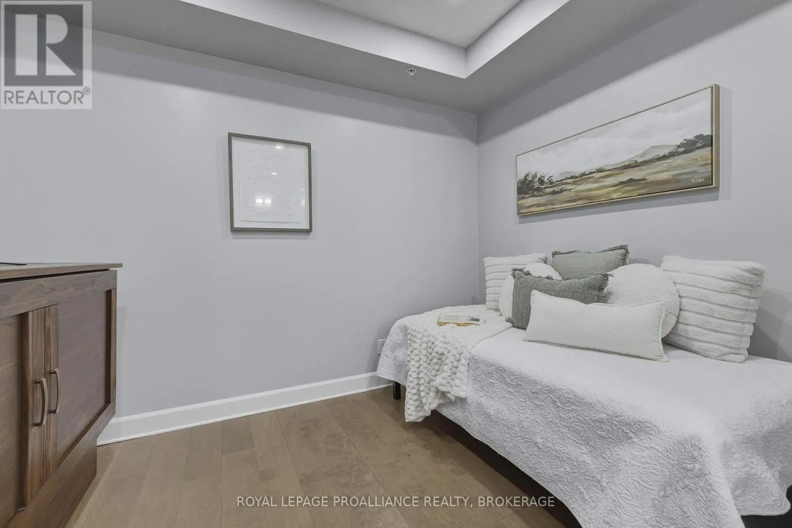 218 - 129B SOUTH STREET #218