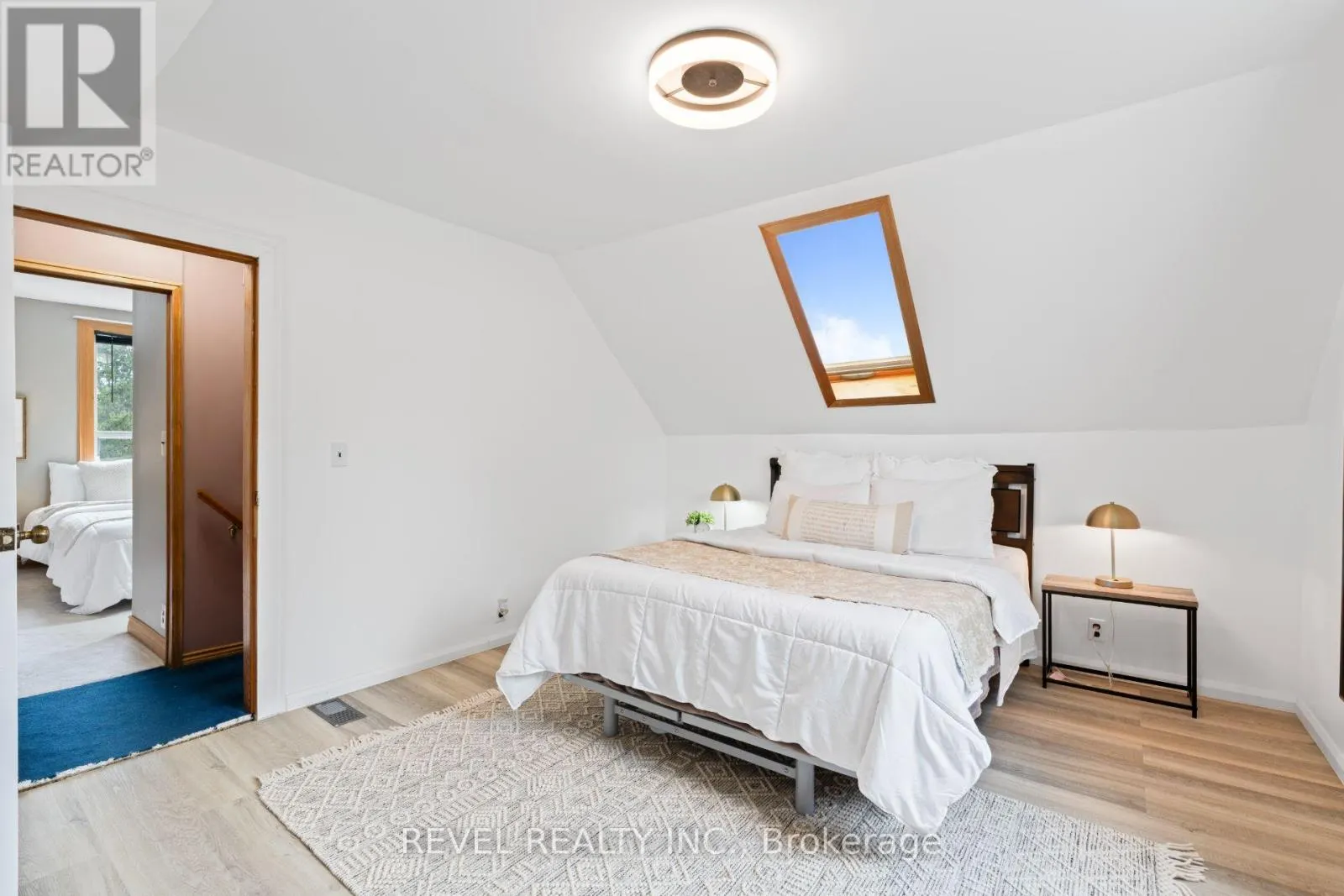 3 1/2 DUNDONALD STREET