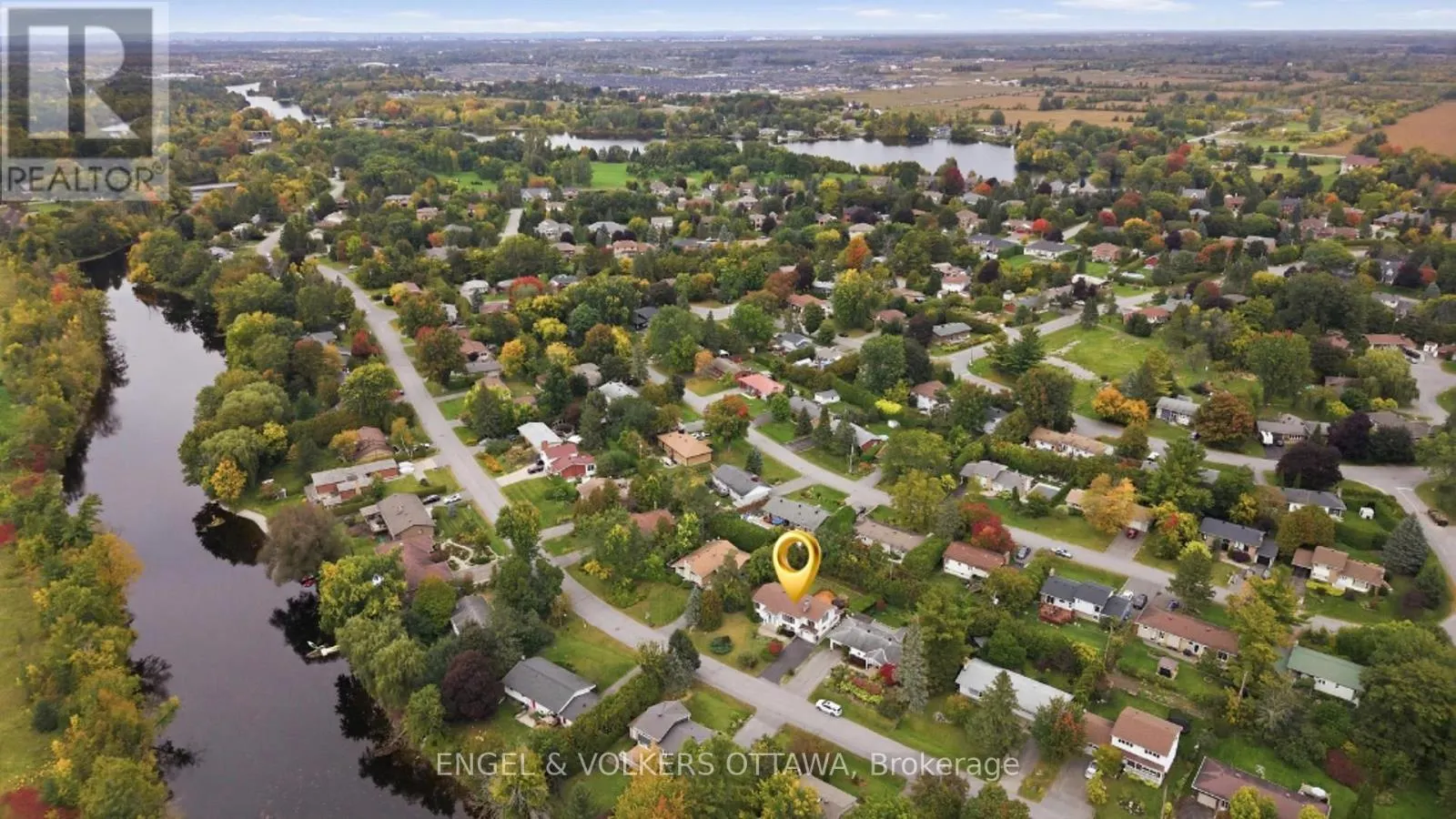 5293 MCLEAN CRESCENT